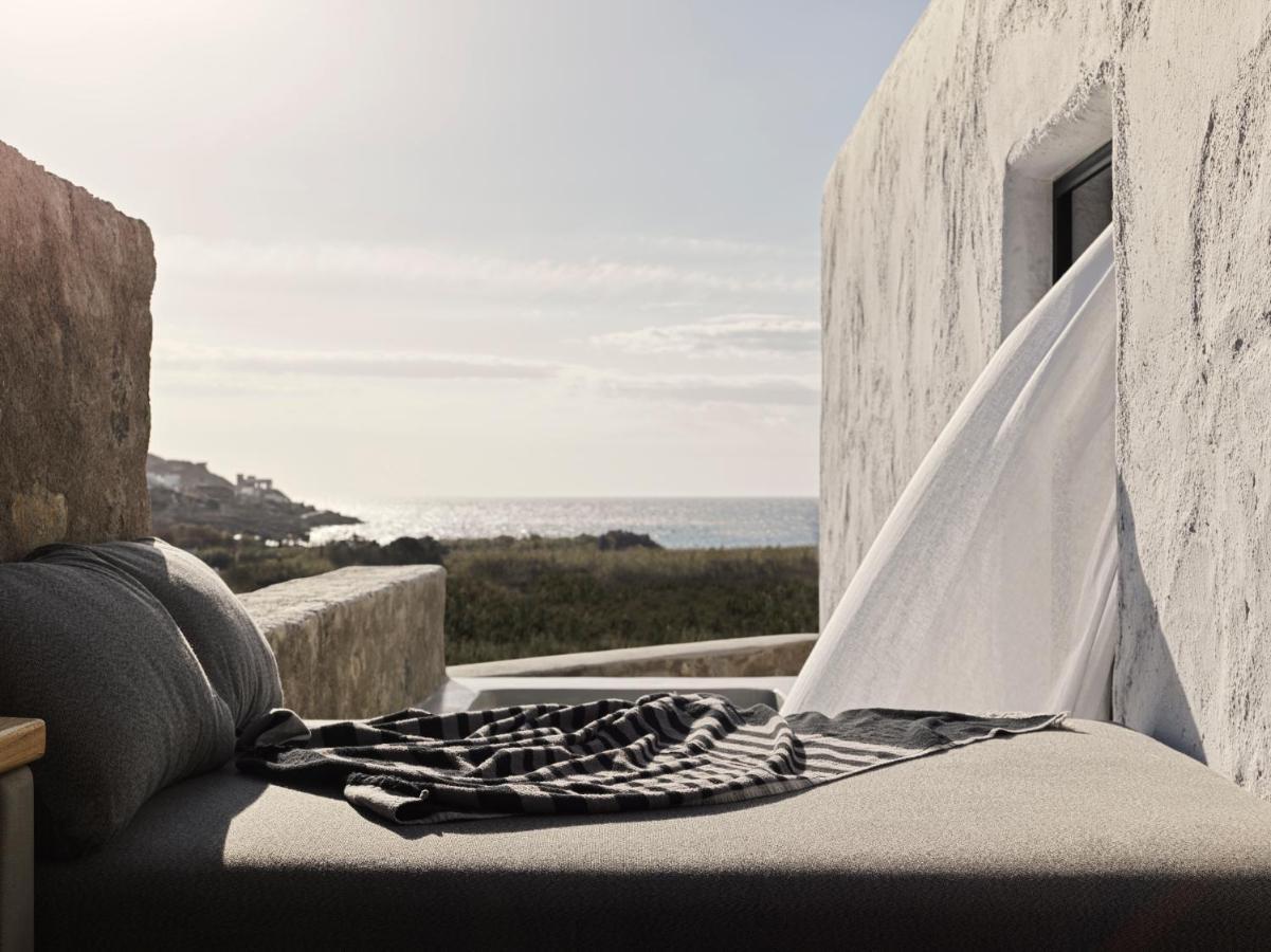 Nomad Mykonos - Small Luxury Hotels Of The World Kalo Livadi Exterior photo