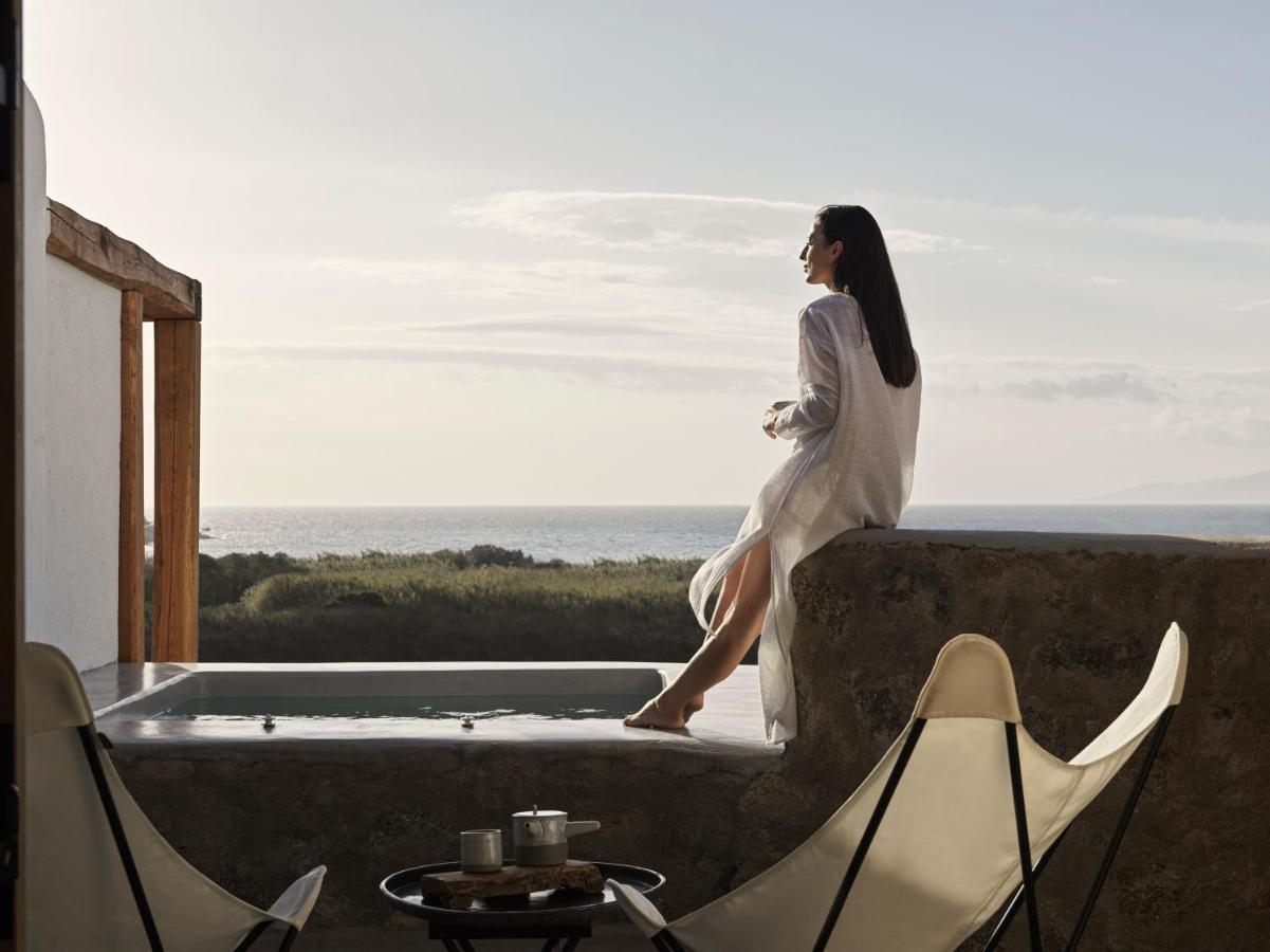Nomad Mykonos - Small Luxury Hotels Of The World Kalo Livadi Exterior photo